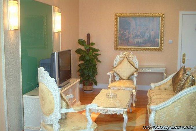 Royal Court Hotel Шанхай Интериор снимка